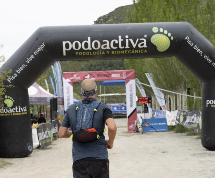 Foto de arco de meta de la primera edición de la Perimetrail de Arguis