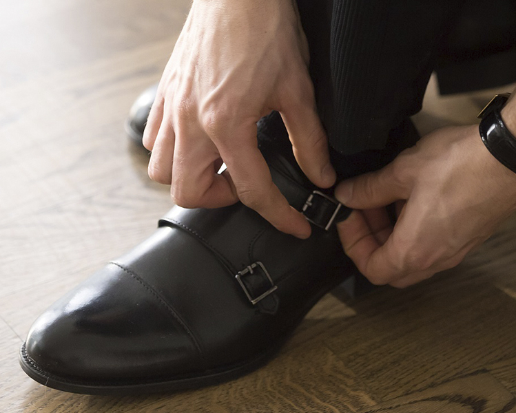 zapatos de hombre con hebilla adecuados para invierno